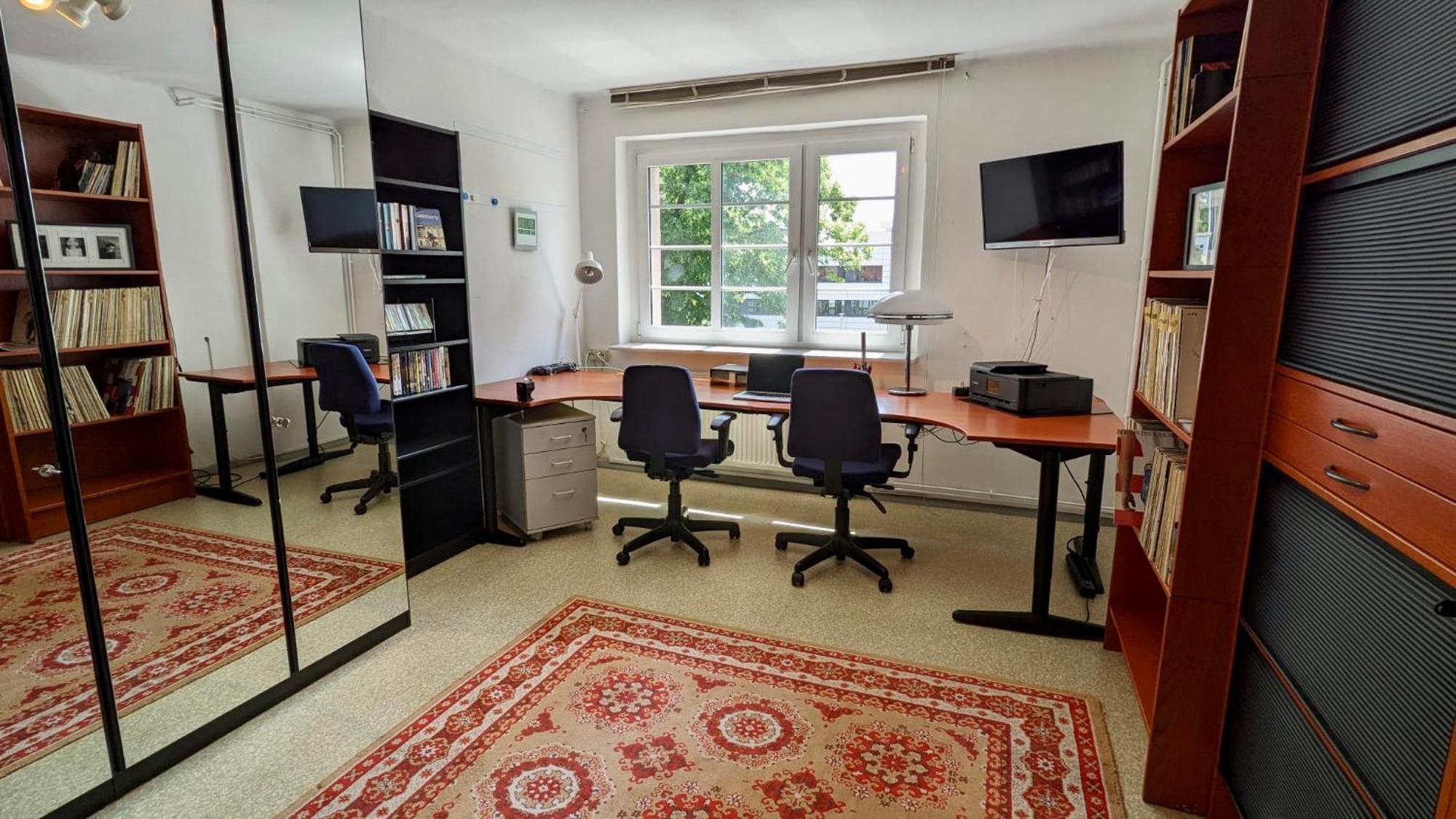 Grosse Ferienwohnung Mit Loggia Und Garten In Chociebuż Zewnętrze zdjęcie